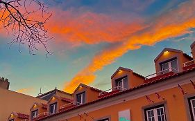 Sea Garden, Residência